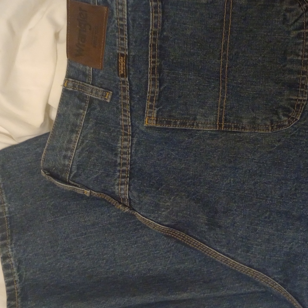 Wrangler men's jean 42x30a carpenter jeans